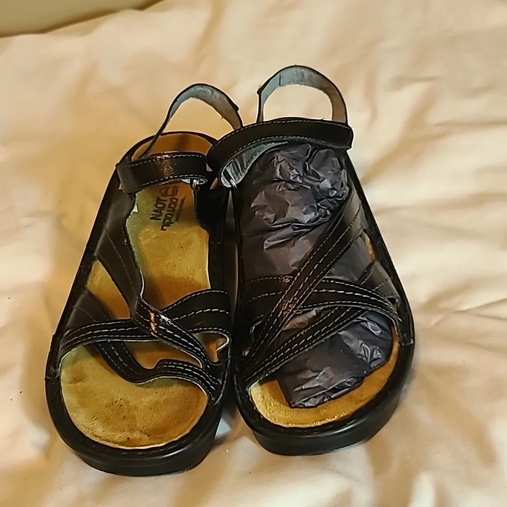 Naot Paris Black Leather Sandals Women's 10 / 41 - Picture 2 of 7